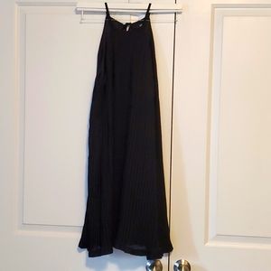 H&M Pleated Sleeveless Dress - Size 8